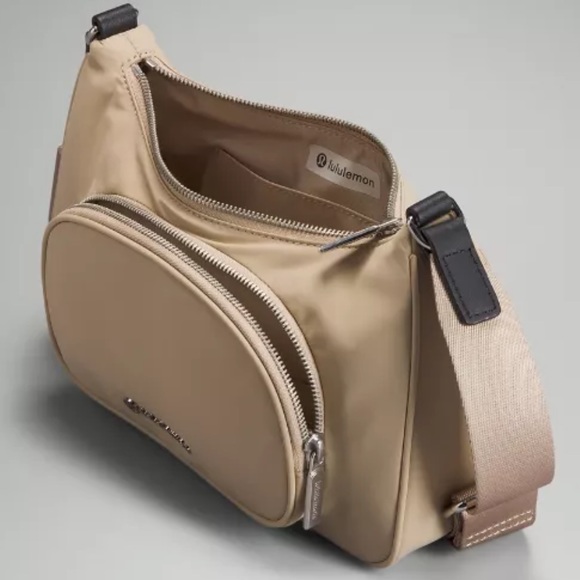 ❤️ Lululemon Crossbody with Nano Pouch 2L Trench NWT - Picture 15 of 16